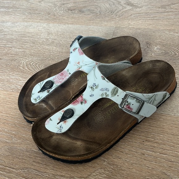 Birkenstock Floral White Sandals - Picture 3 of 11